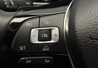 Подержанный автомобиль Volkswagen Tiguan 2018 года (20 фото)