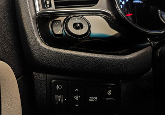 Подержанный автомобиль Kia Ceed Wagon 2018 года (15 фото)