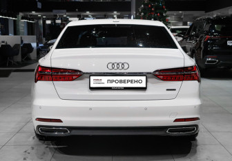 Подержанный автомобиль Audi A6 Sedan 2019 года (5 фото)