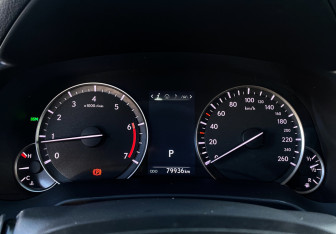Подержанный автомобиль Lexus RX 2021 года (26 фото)