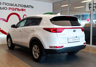Подержанный автомобиль Kia Sportage 2018 года (6 фото)