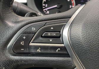 Подержанный автомобиль Infiniti QX50 2018 года (19 фото)