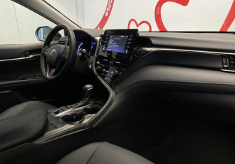 Подержанный автомобиль Toyota Camry Sedan 2021 года (7 фото)