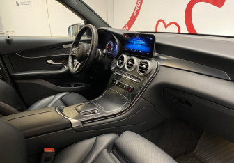 Подержанный автомобиль Mercedes-Benz GLC Coupe 2021 года (7 фото)