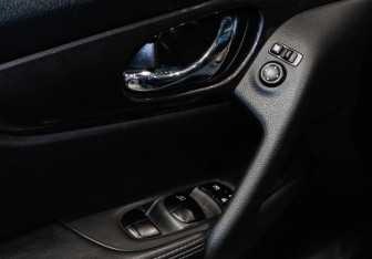 Подержанный автомобиль Nissan X-Trail 2021 года (14 фото)