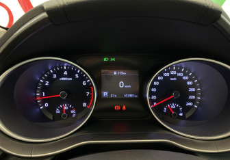 Подержанный автомобиль Kia Ceed Wagon 2021 года (12 фото)