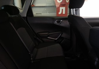 Подержанный автомобиль Kia Soul 2020 года (8 фото)