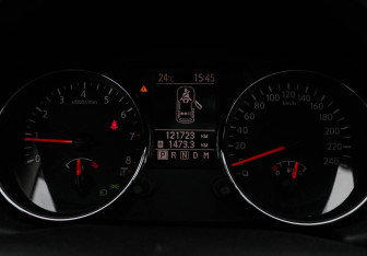 Подержанный автомобиль Nissan Qashqai 2012 года (21 фото)
