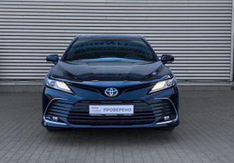 Подержанный автомобиль Toyota Camry Sedan 2023 года (2 фото)