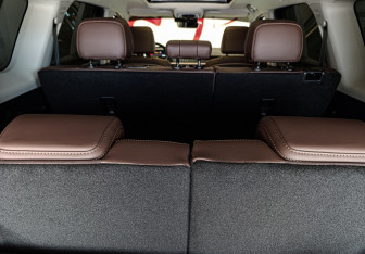 Подержанный автомобиль Exeed VX 2023 года (10 фото)