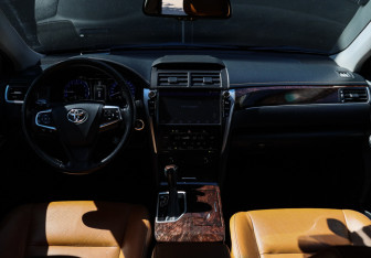 Подержанный автомобиль Toyota Camry Sedan 2016 года (11 фото)