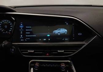 Подержанный автомобиль Geely Tugella 2021 года (29 фото)