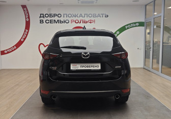 Подержанный автомобиль Mazda CX-5 2017 года (5 фото)