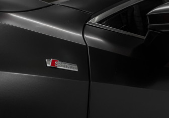 Подержанный автомобиль Audi A7 2021 года (8 фото)