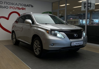 Подержанный автомобиль Lexus RX 2009 года (3 фото)
