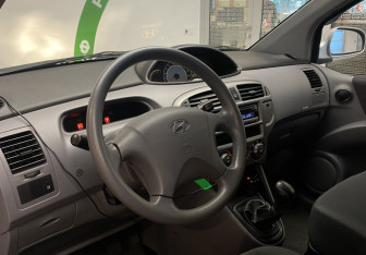 Подержанный автомобиль Hyundai Matrix 2006 года (21 фото)