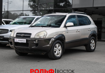 Подержанный автомобиль Hyundai Tucson 2006 года (1 фото)
