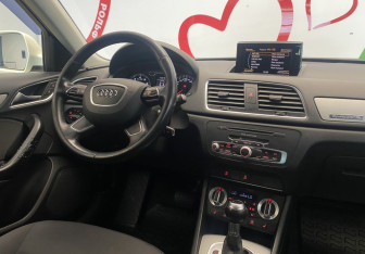 Подержанный автомобиль Audi Q3 2013 года (9 фото)