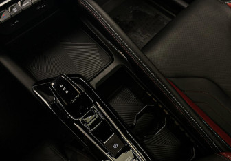 Подержанный автомобиль Geely Coolray 2024 года (16 фото)