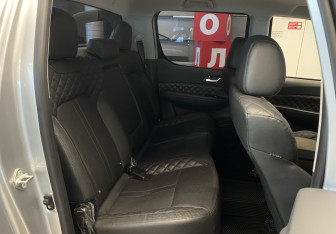 Подержанный автомобиль Foton Tunland G7 2023 года (9 фото)
