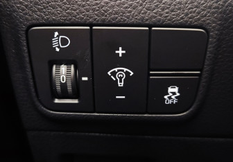 Подержанный автомобиль Kia K5 2025 года (20 фото)