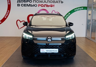 Подержанный автомобиль Volkswagen Tiguan 2025 года (2 фото)