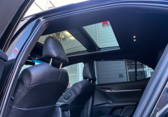 Подержанный автомобиль Toyota Camry Sedan 2023 года (30 фото)
