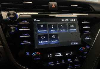 Подержанный автомобиль Toyota Camry Sedan 2019 года (24 фото)