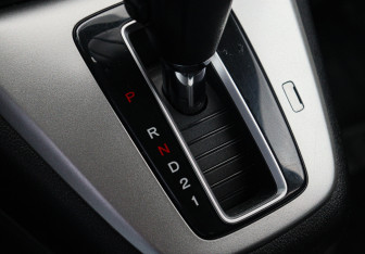 Подержанный автомобиль Honda CR-V 2013 года (14 фото)
