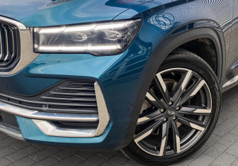 Подержанный автомобиль Geely Monjaro 2023 года (4 фото)