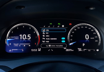 Подержанный автомобиль Toyota Camry Sedan 2023 года (25 фото)