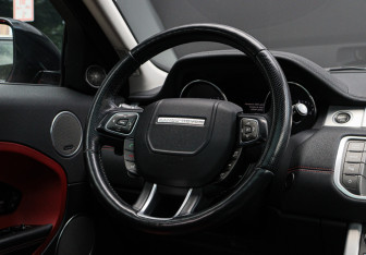 Подержанный автомобиль Land Rover Range Rover Evoque 2014 года (11 фото)