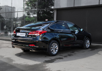 Подержанный автомобиль Hyundai i40 Sedan 2016 года (4 фото)