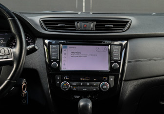 Подержанный автомобиль Nissan Qashqai 2019 года (10 фото)