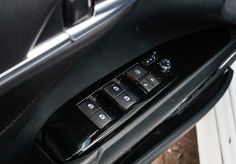 Подержанный автомобиль Toyota Camry Sedan 2018 года (17 фото)