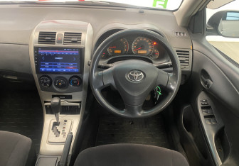 Подержанный автомобиль Toyota Corolla Wagon 2007 года (10 фото)