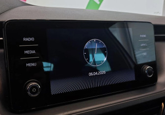 Подержанный автомобиль Skoda Rapid Liftback 2021 года (15 фото)