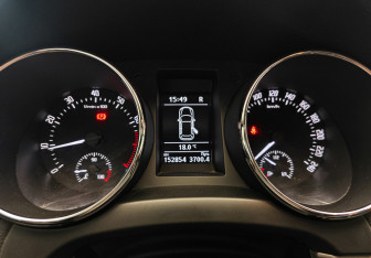 Подержанный автомобиль Skoda Yeti 2013 года (16 фото)