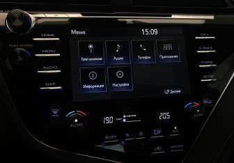 Подержанный автомобиль Toyota Camry Sedan 2020 года (22 фото)