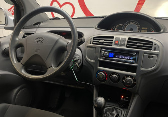 Подержанный автомобиль Hyundai Matrix 2006 года (12 фото)