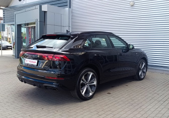 Новый Audi Q8 2025 (2 фото)