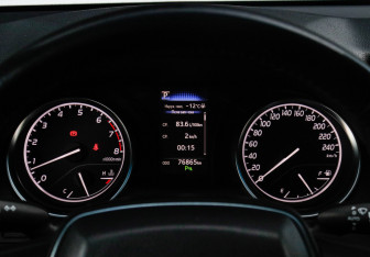 Подержанный автомобиль Toyota Camry Sedan 2018 года (25 фото)