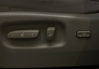 Подержанный автомобиль Lexus RX 2009 года (15 фото)
