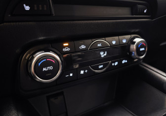 Подержанный автомобиль Mazda CX-5 2018 года (14 фото)