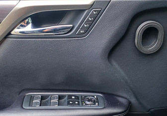 Подержанный автомобиль Lexus RX 2020 года (14 фото)