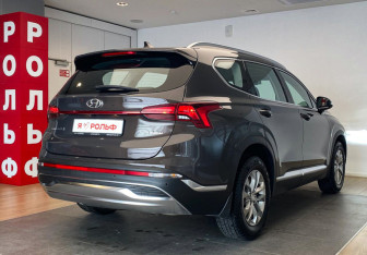 Подержанный автомобиль Hyundai Santa Fe 2021 года (4 фото)