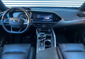 Подержанный автомобиль Geely Tugella 2024 года (8 фото)