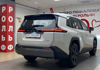 Новый Toyota RAV4 2025 (6 фото)