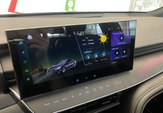 Подержанный автомобиль Toyota Camry Sedan 2024 года (16 фото)