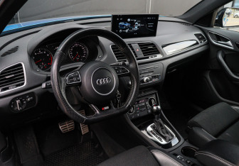 Подержанный автомобиль Audi Q3 2017 года (12 фото)